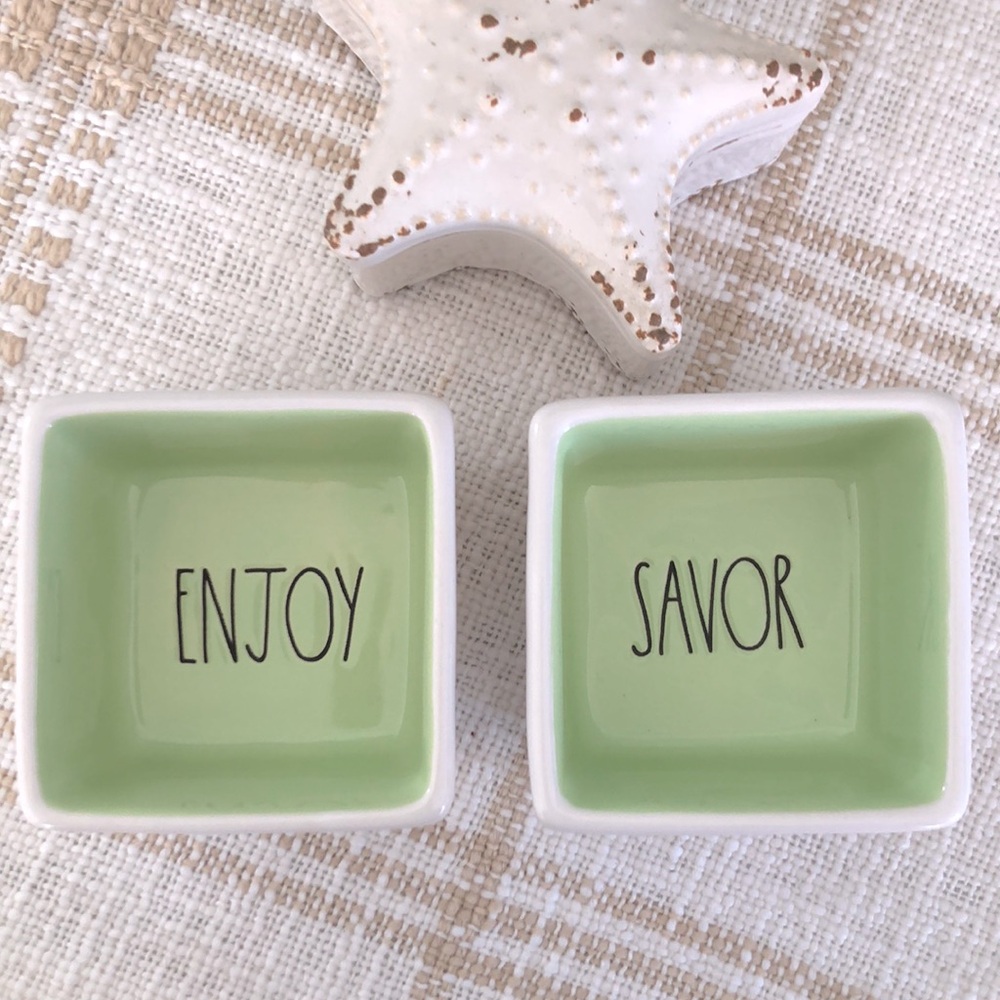 RAE DUNN SAVOR AND ENJOY SQUARE BOWL SET